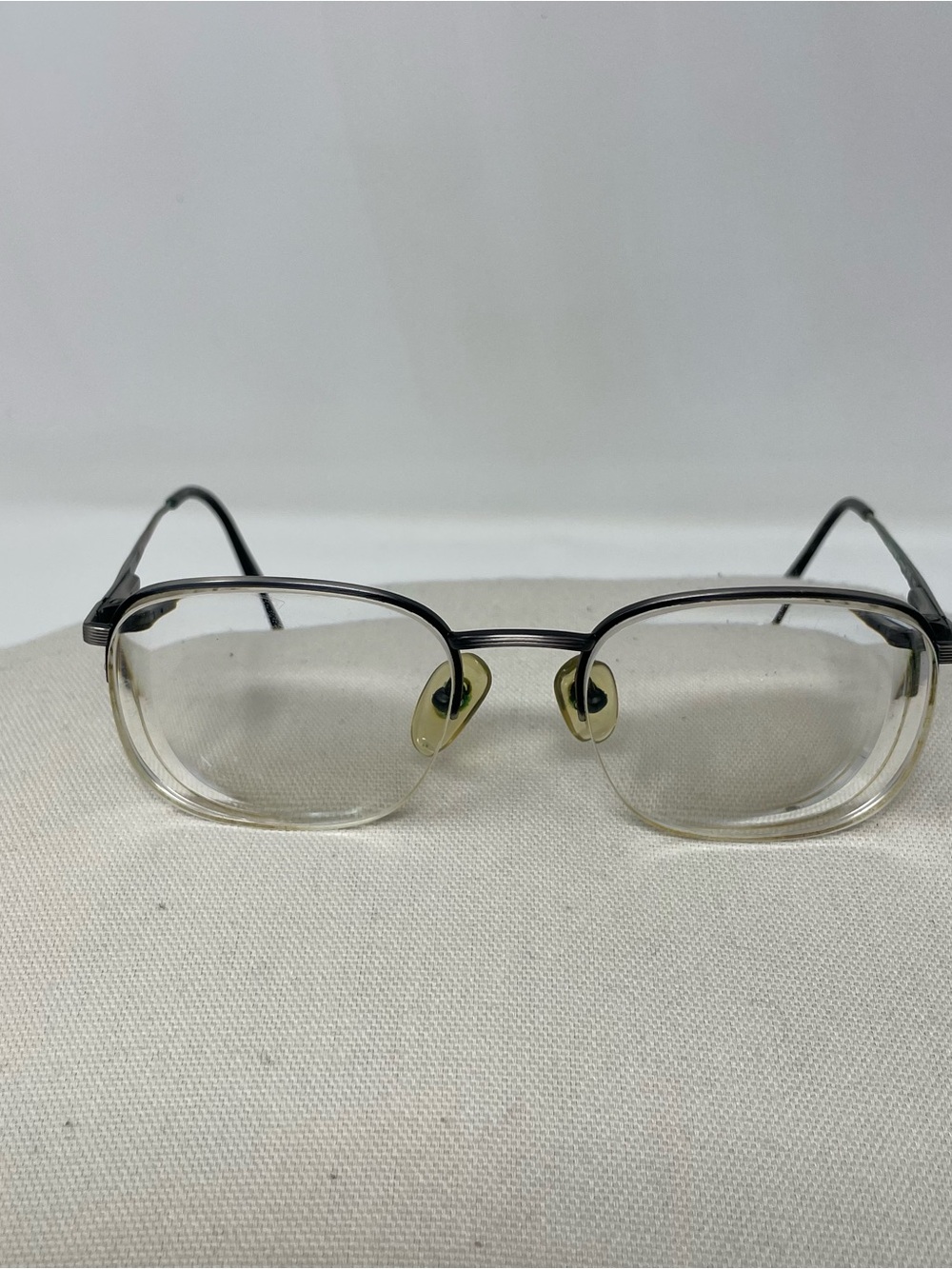 Source Unknown Black Metal and Clear Lower Rim Men’s Glasses